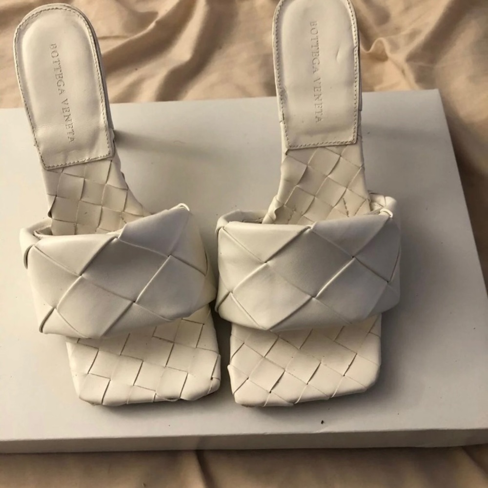 Bottega Veneta